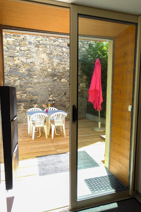 Appartement Spacieux Avec Terrasse Saint-André-dʼEmbrun Екстериор снимка
